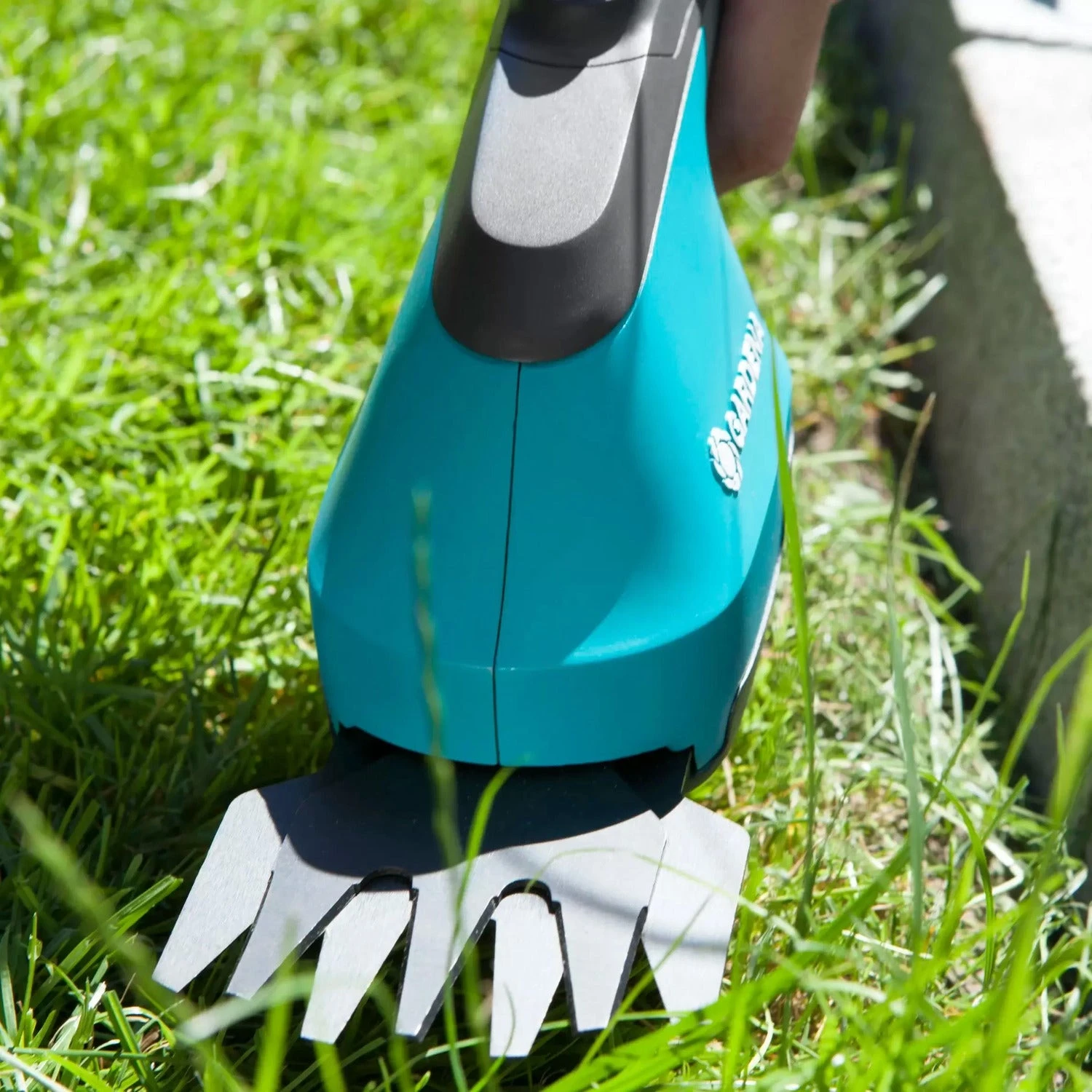 Gardena Grasschaar AccuCut Li-ion 4 Gardena Grasschaar AccuCut Li-ion - Afbeelding 2