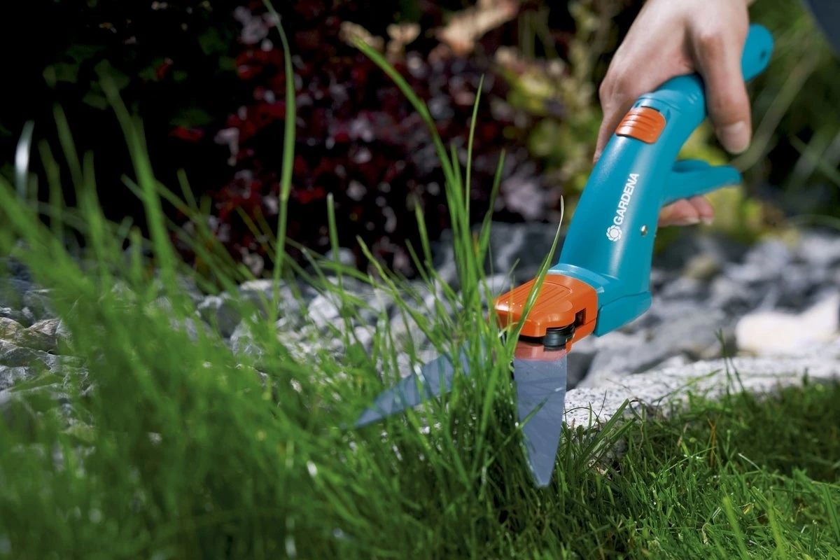 Gardena Classic Grasschaar Draaibaar 4 Gardena Classic Grasschaar Draaibaar - Afbeelding 2