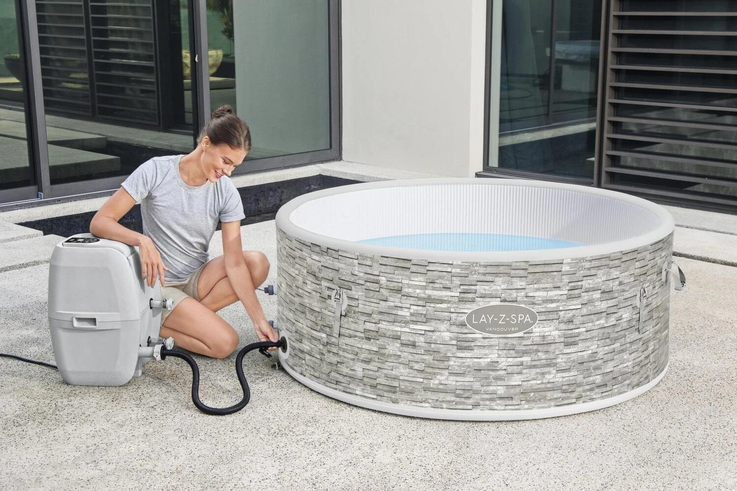 Bestway Opblaasbare Jacuzzi Lay-Z-Spa Vancouver Plus Rond Grijs D 155 H 60 Cm 6 Bestway Opblaasbare Jacuzzi Lay-Z-Spa Vancouver Plus Rond Grijs D 155 H 60 Cm - Afbeelding 4