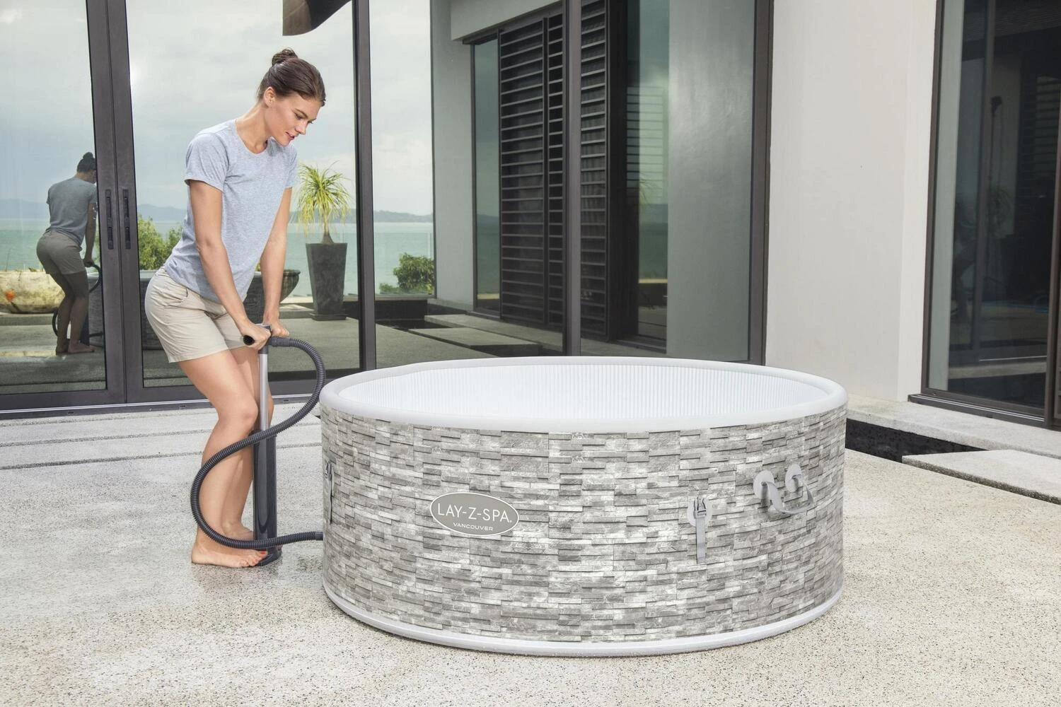 Bestway Opblaasbare Jacuzzi Lay-Z-Spa Vancouver Plus Rond Grijs D 155 H 60 Cm 7 Bestway Opblaasbare Jacuzzi Lay-Z-Spa Vancouver Plus Rond Grijs D 155 H 60 Cm - Afbeelding 5
