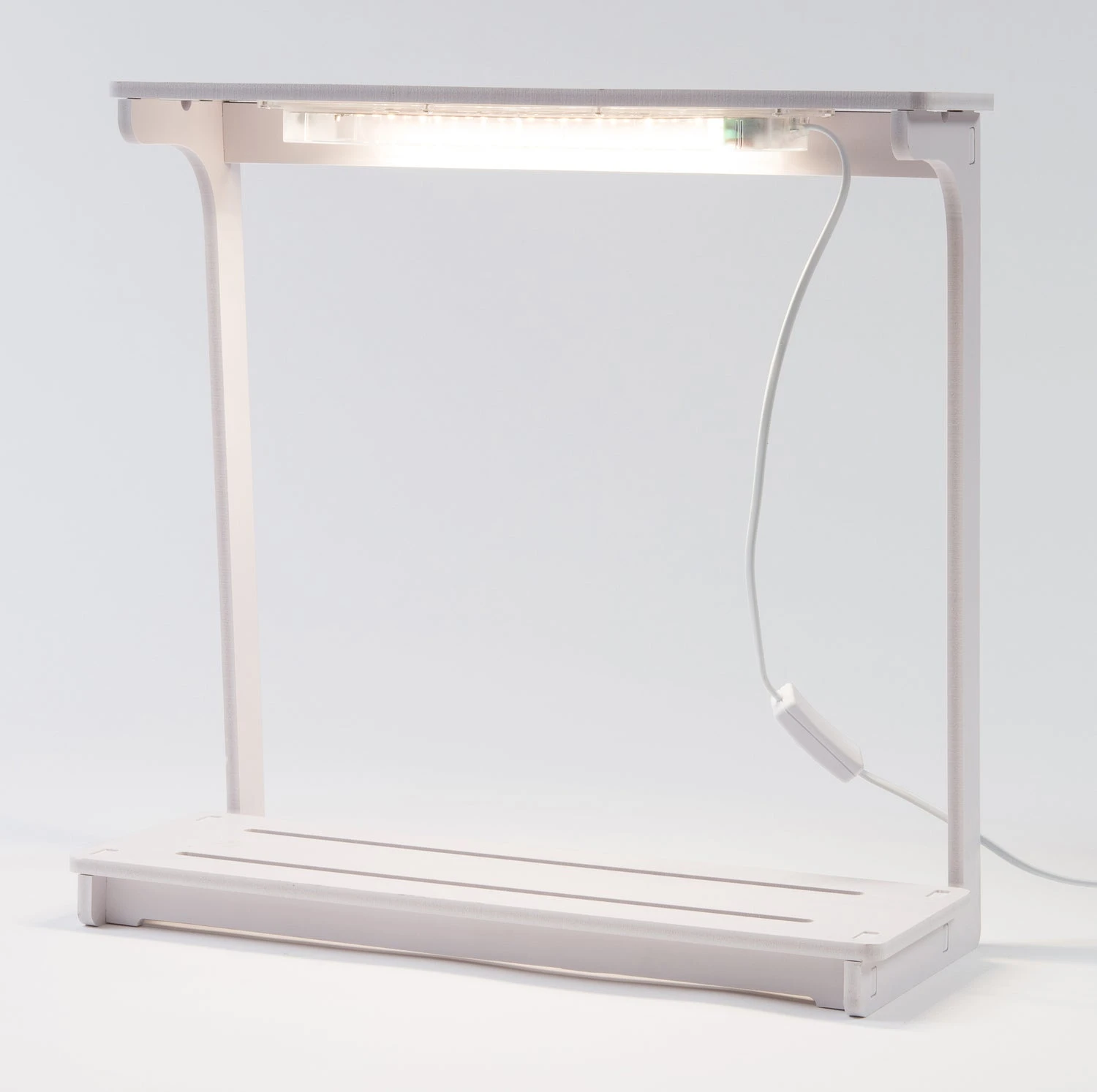 Intratuin Kweeklamp Wit Met LED Verlichting 48 X 20 X 47 Cm 4 Intratuin Kweeklamp Wit Met LED Verlichting 48 X 20 X 47 Cm - Afbeelding 2