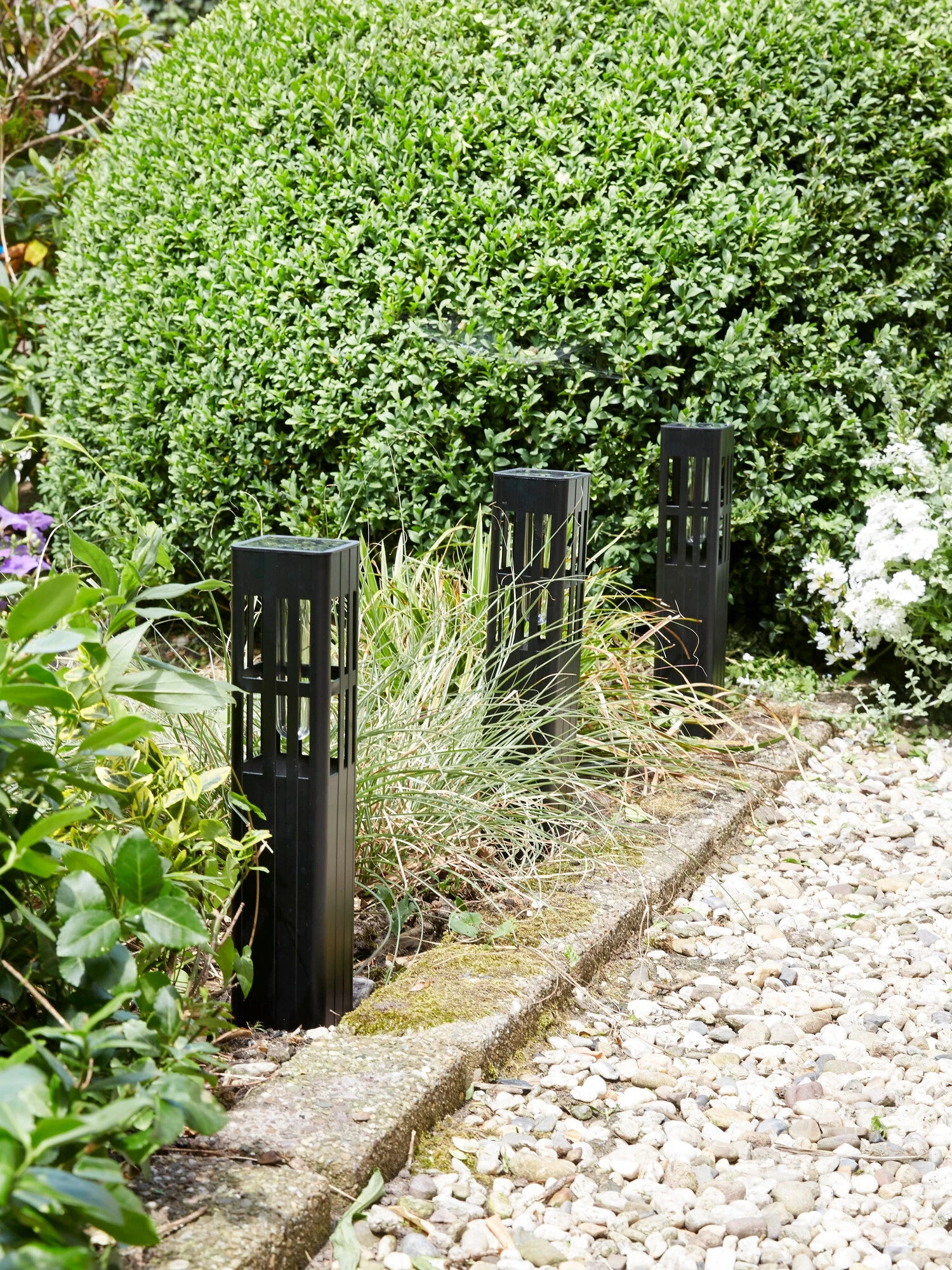 Luxform Lighting Solar Staande Buitenlamp Florida Zwart 7 X 7 X 49 Cm 4 Luxform Lighting Solar Staande Buitenlamp Florida Zwart 7 X 7 X 49 Cm - Afbeelding 2