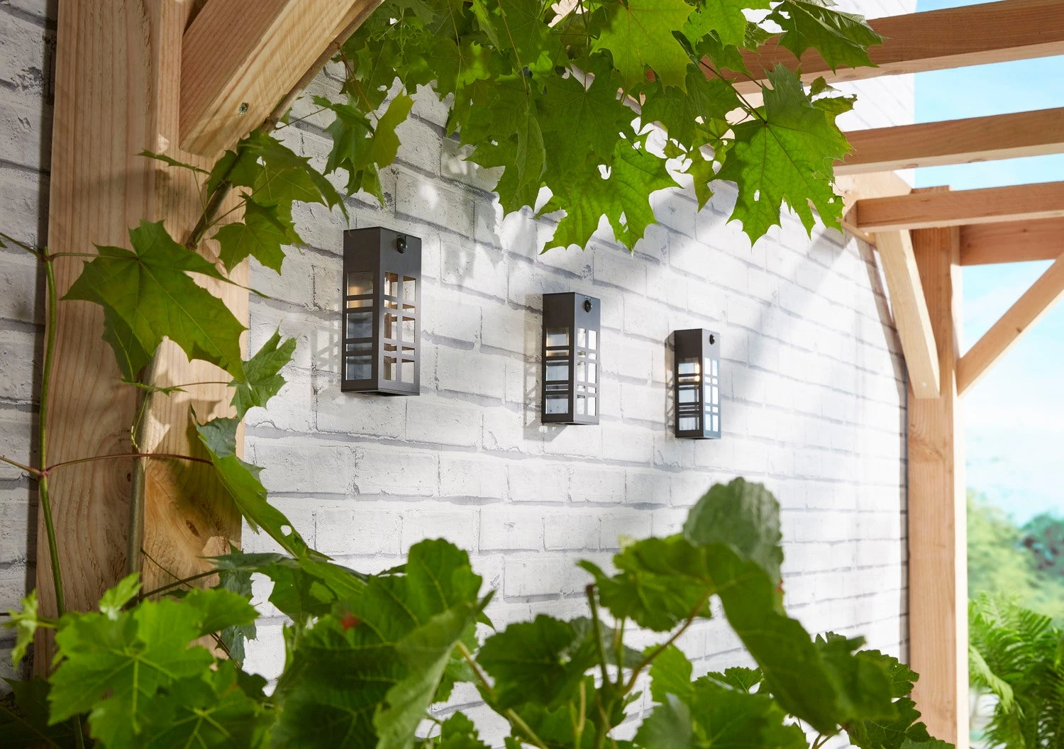 Luxform Lighting Solar Wandlamp Oregon Zwart 8,5 X 5,5 X 18 Cm 5 Luxform Lighting Solar Wandlamp Oregon Zwart 8,5 X 5,5 X 18 Cm - Afbeelding 3