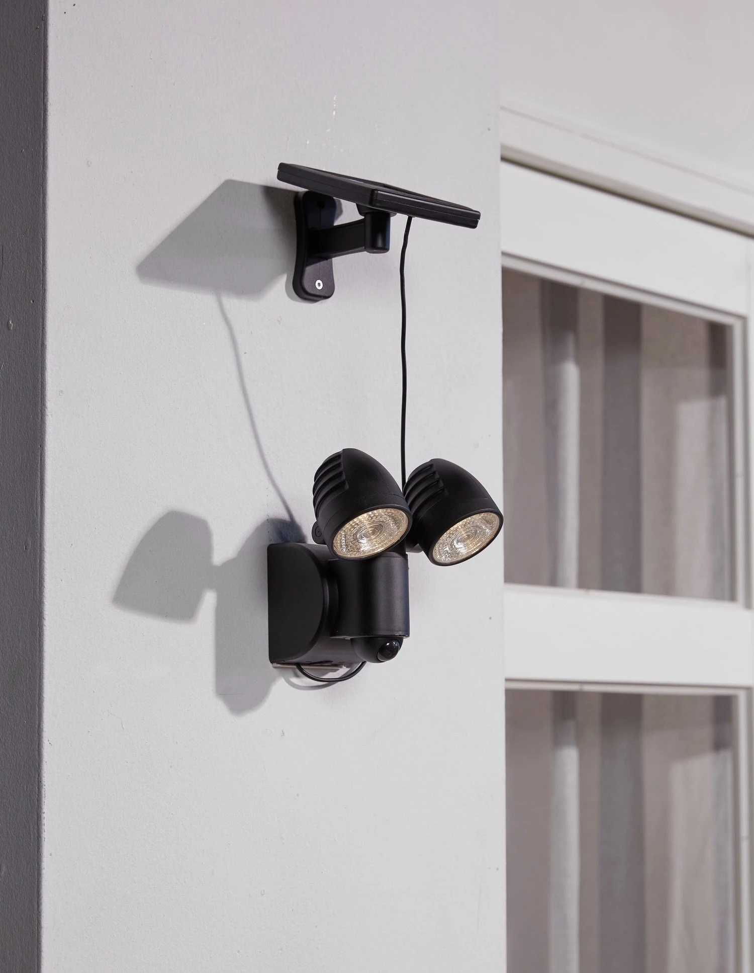 Luxform Lighting Solar Wandlamp Salta Zwart 16,8 X 12 X 18,3 Cm 5 Luxform Lighting Solar Wandlamp Salta Zwart 16,8 X 12 X 18,3 Cm - Afbeelding 3