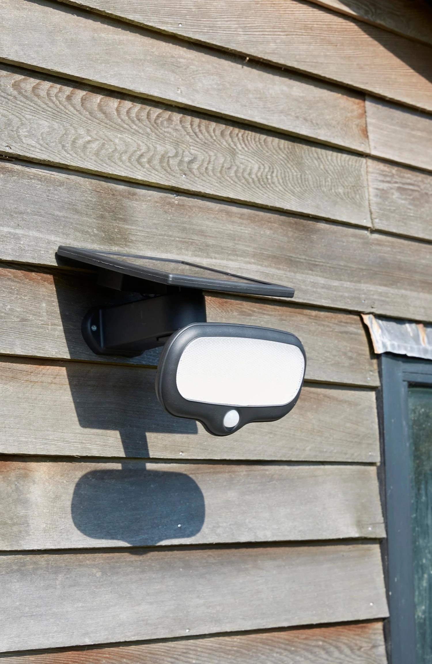 Luxform Lighting Solar Wandlamp Montevideo Solar Zwart 25 X 19 X 26 Cm 4 Luxform Lighting Solar Wandlamp Montevideo Solar Zwart 25 X 19 X 26 Cm - Afbeelding 2